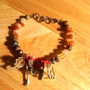 Multiple pendant adjustable bracelet